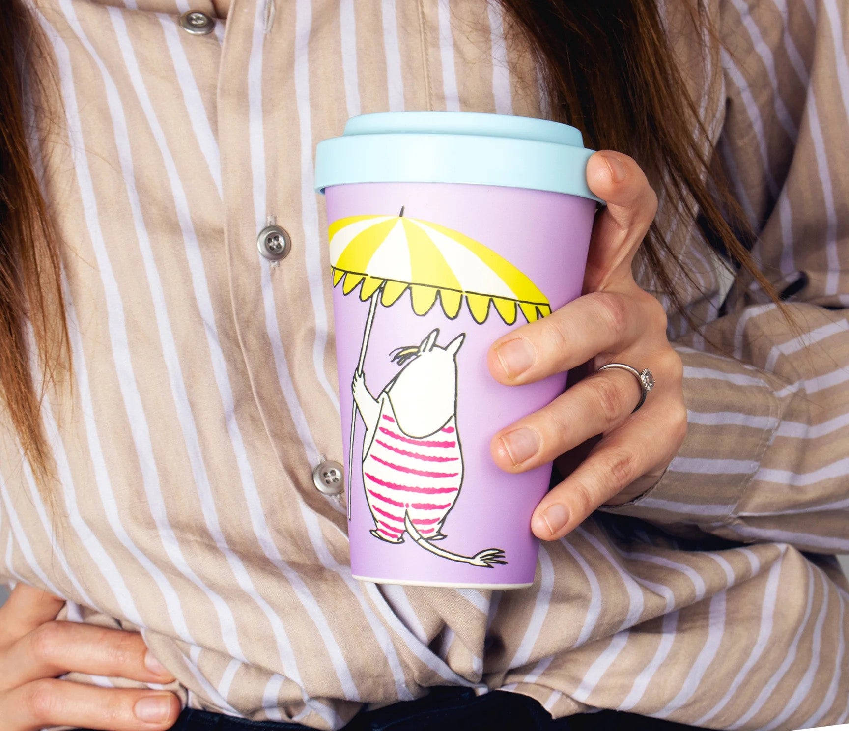 Snorkmaiden at The Beach Takeaway Mug - Aamu.co.uk - NordicBuddies - Aamu.co.uk