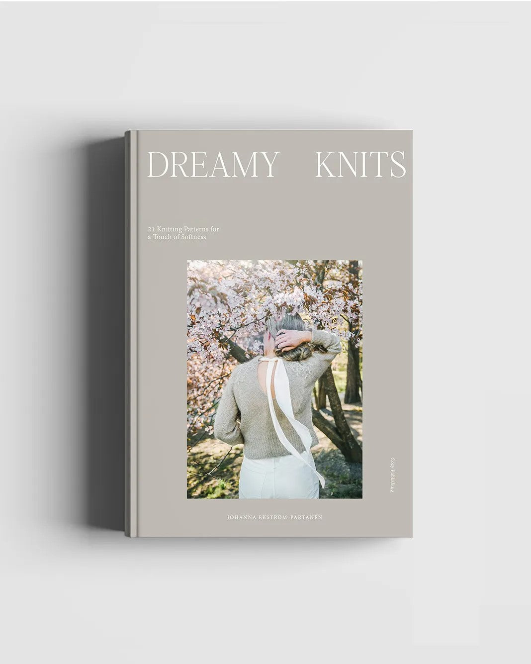 Dramy Knits - 21 Kinitting patterns for a Touch of Softness [hardcover] Johanna Ekstrom-Partanen,Viola Minerva Virtamo [Jan 01, 2024] - Aamu.co.uk - Cozy Publishing - Aamu.co.uk