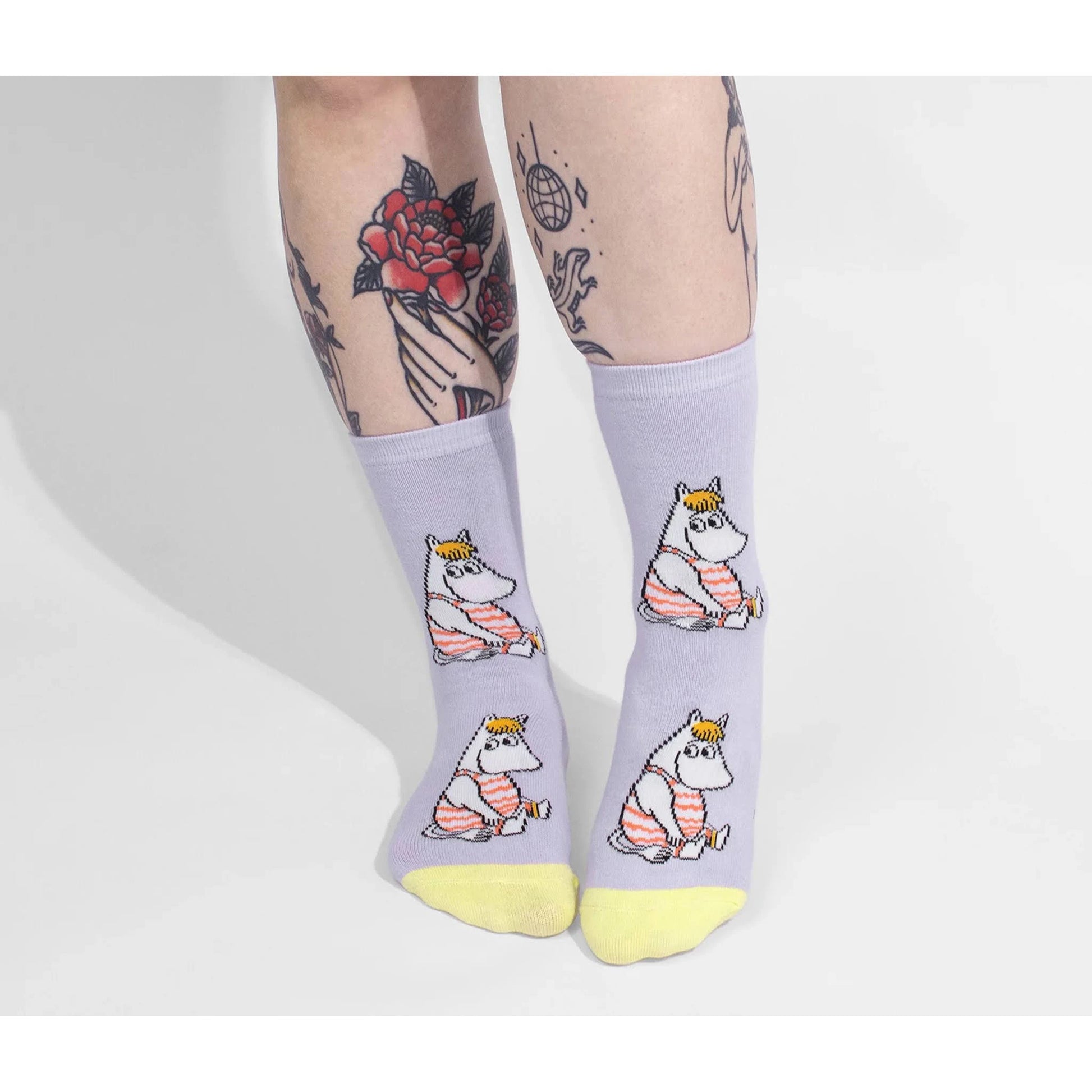 Snorkmaiden At The Beach Ladies Moomin Socks, Purple, EU36-42 - Aamu.co.uk - NordicBuddies